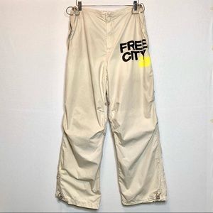 FREE CITY khaki/tan cargo pants 💛